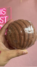 Load image into Gallery viewer, Concha Bath Bomb in Choco Coco