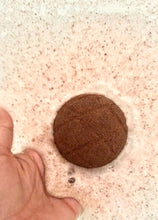 Load image into Gallery viewer, Concha Bath Bomb in Choco Coco